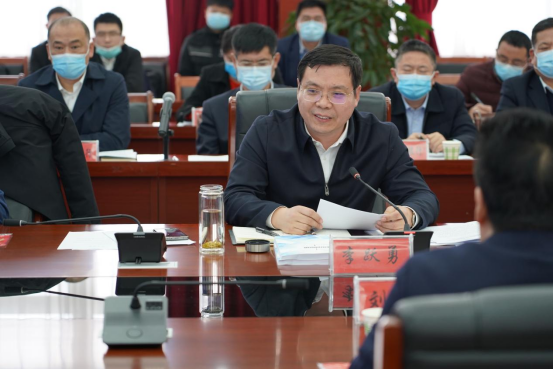 20220215定稿-駐馬店市人民政府與河南投資集團簽署戰略合作協議新聞稿250.png